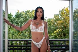 Mistress Kennya